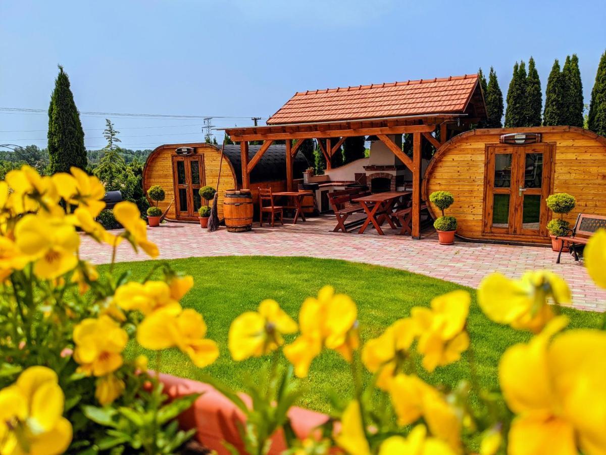 Tokaj Zlata Putna - Restaurant & Pension Vinicky Extérieur photo