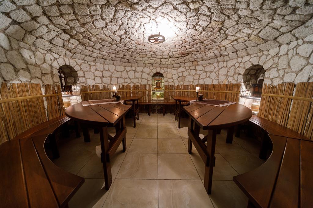 Tokaj Zlata Putna - Restaurant & Pension Vinicky Extérieur photo