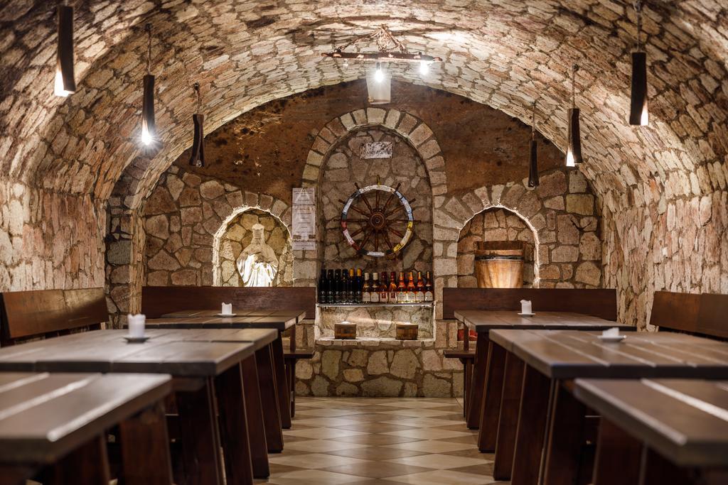 Tokaj Zlata Putna - Restaurant & Pension Vinicky Extérieur photo