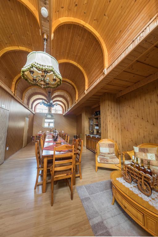 Tokaj Zlata Putna - Restaurant & Pension Vinicky Extérieur photo