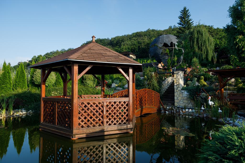 Tokaj Zlata Putna - Restaurant & Pension Vinicky Extérieur photo